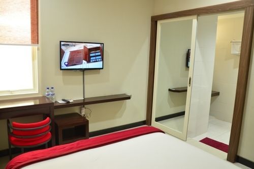 Chiaro Hotel Syariah シドアルジョ エクステリア 写真